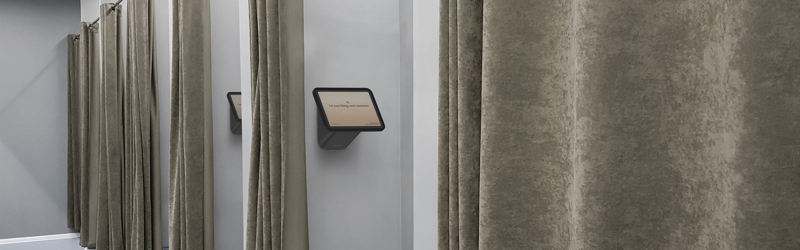 Smart fitting room with iPad and IPORT